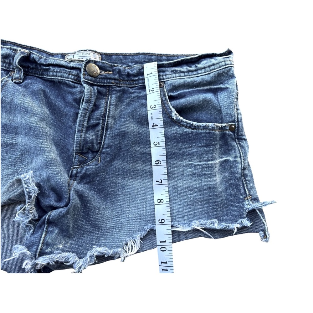 FREE PEOPLE Cutoff Denim Short Raw Hem, Button-up Fly, Side Slits, Boyfriend Fit - Picture 7 of 11